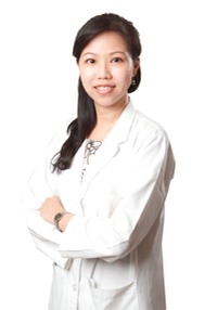 皮膚科醫師照片