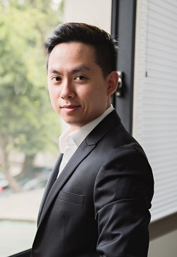 泌尿科醫師照片