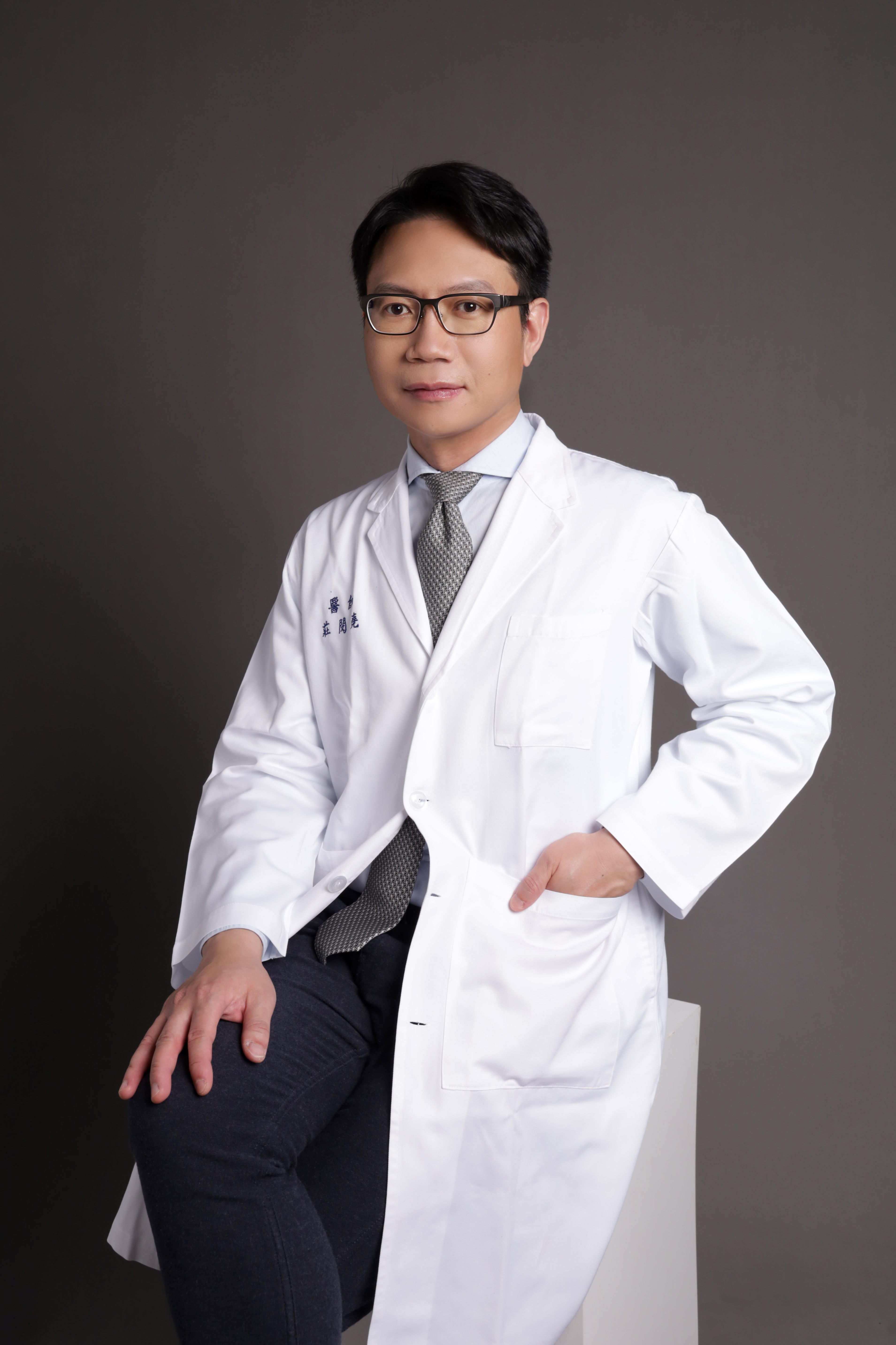 莊閔堯醫師相片