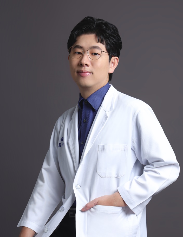 葉哲輝醫師相片
